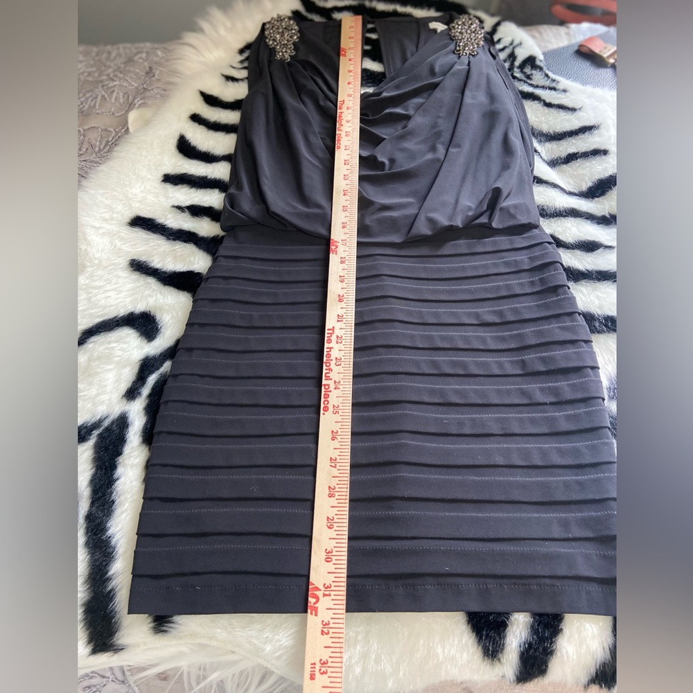 Cache Charcoal Sleeveless Formal/Cocktail Dress with Embellished Details Sz 2 - Picture 9 of 10